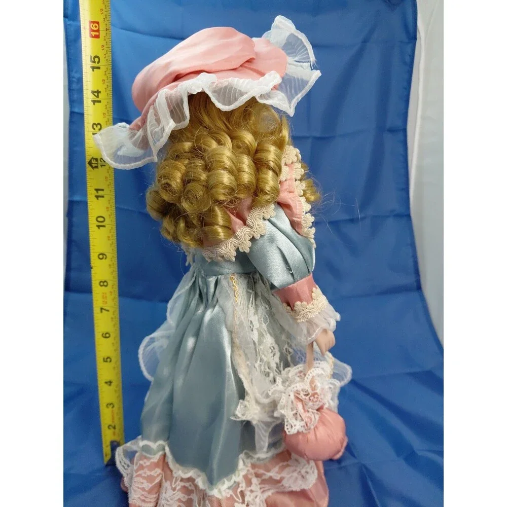 Vintage Ashley Belle Porcelain Doll Dark Blonde Hair Green Eyes Blue & Floral
